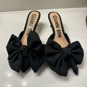 Gianni Bini Kary Bow Kitten Heel Dress Mules, size 8.5